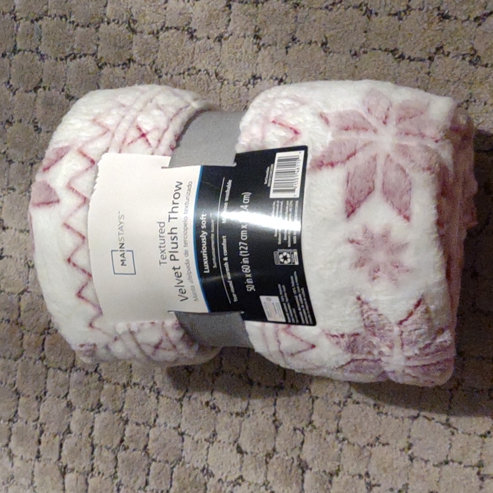 Mainstays plush throw blanket